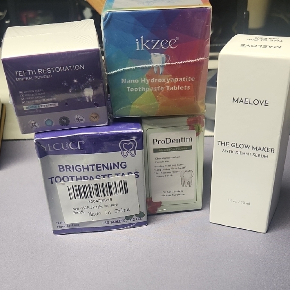 The Glow Maker Antioxidant Serum -and 4 Oral Care